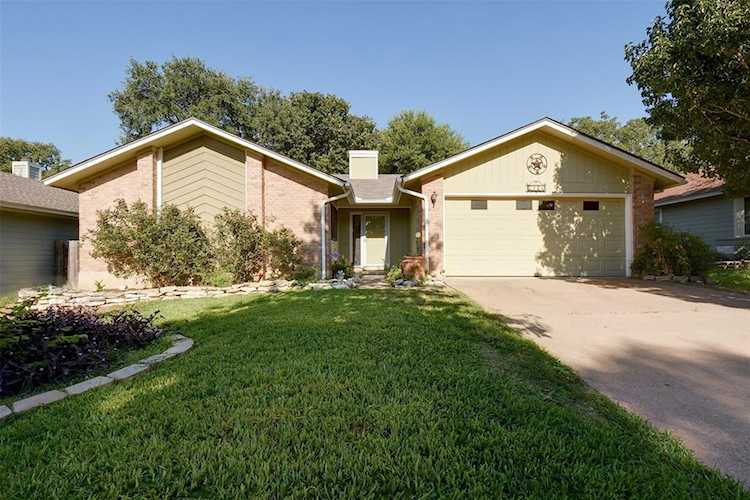 7906 Epping LN Austin, TX 78745