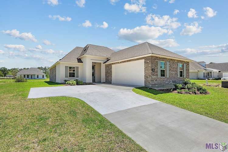 21502 Yellowfin Dr Springfield, LA 70462