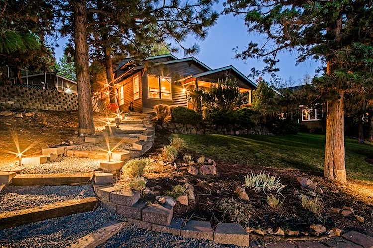 155 NW 17th St Bend, OR 97703