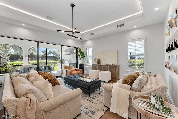 16346 Corsica Way #8-102 Naples, FL 34110
