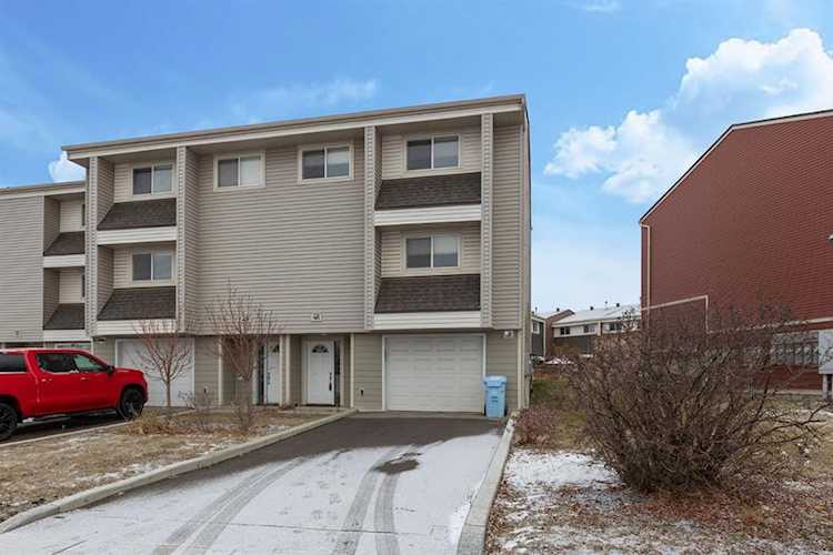 400 Silin Forest Rd #48 Fort McMurray, AB T9H 3