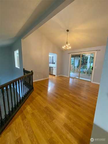 925 NE Manzanal St East Wenatchee, WA 98802