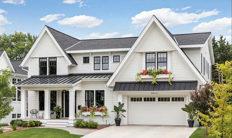 581 Fox Hill Drive Chanhassen, MN 55317