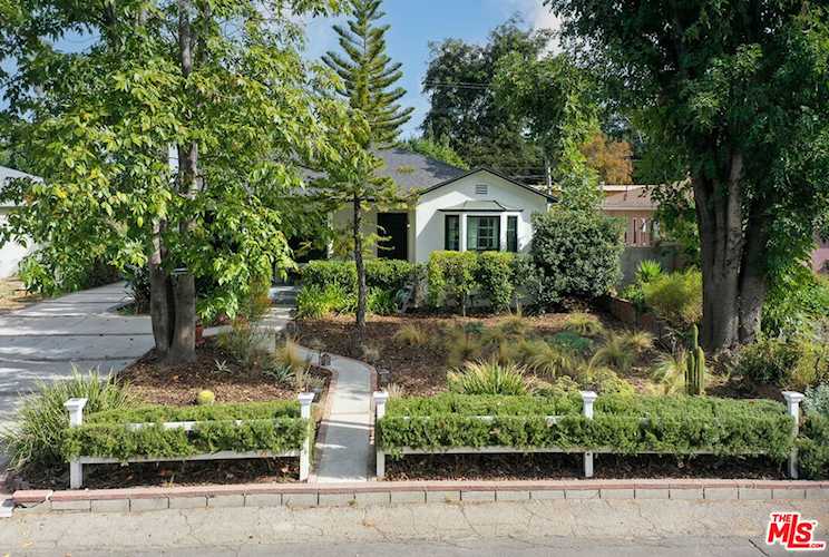 5656 Vesper Ave Sherman Oaks, CA 91411