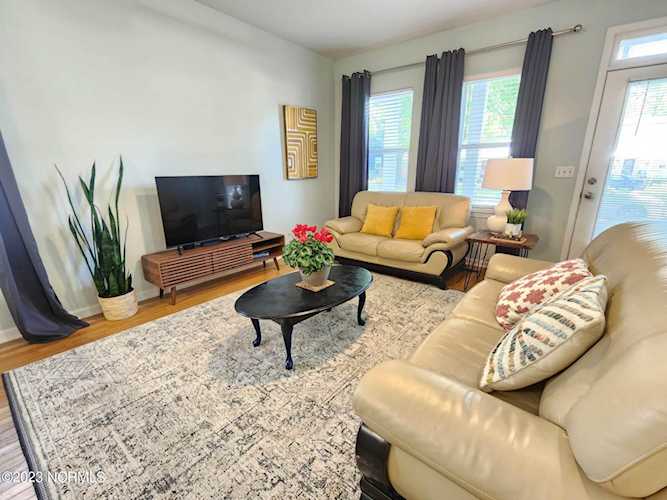 808 N 5th Ave Wilmington, NC 28401
