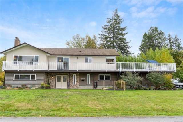 2318 Golden Meadows Cres Nanaimo, BC V9T 3L9