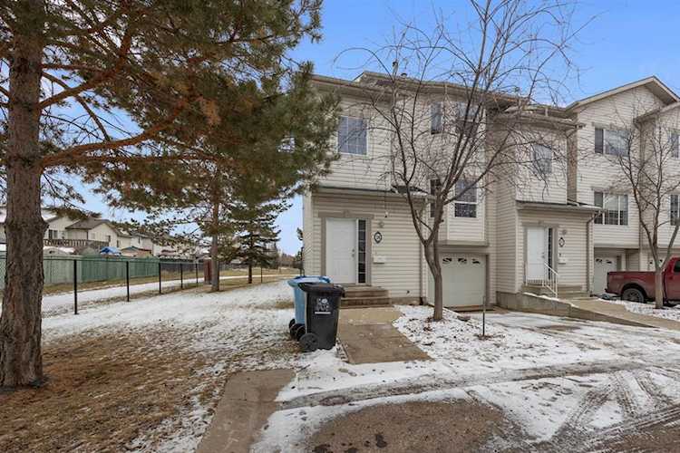 101 Langevin Rd #18 Fort McMurray, AB T9K 2