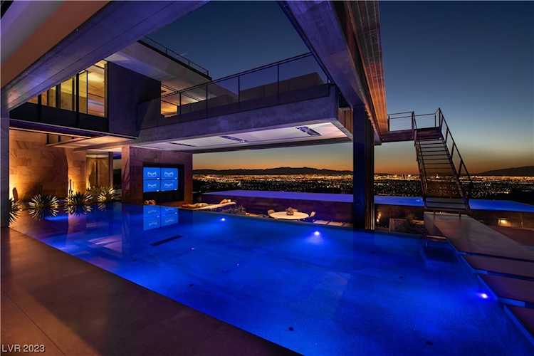 685 Dragon Peak Dr Henderson, NV 89012