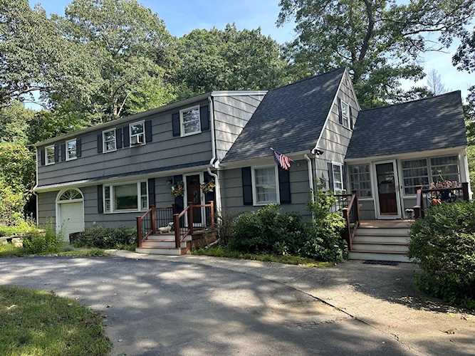 248 Franklin St Reading, MA 01867