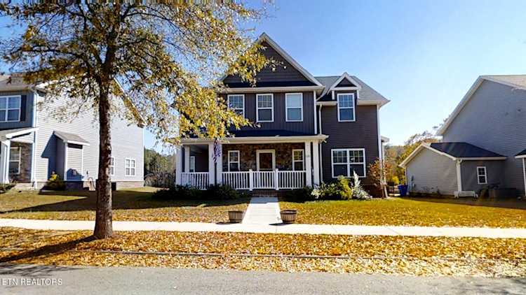 135 Fallberry St Oak Ridge, TN 37830