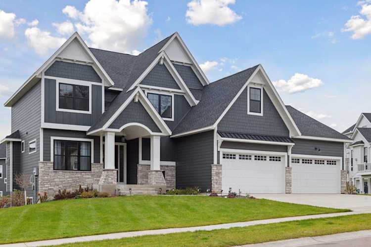 6387 Yuma Lane N Maple Grove, MN 55311