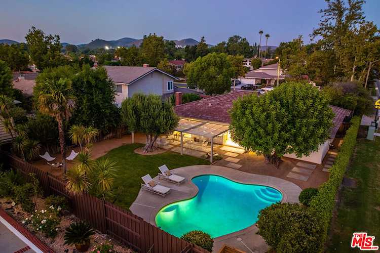 3901 Middlegate Rd Westlake Village, CA 91361