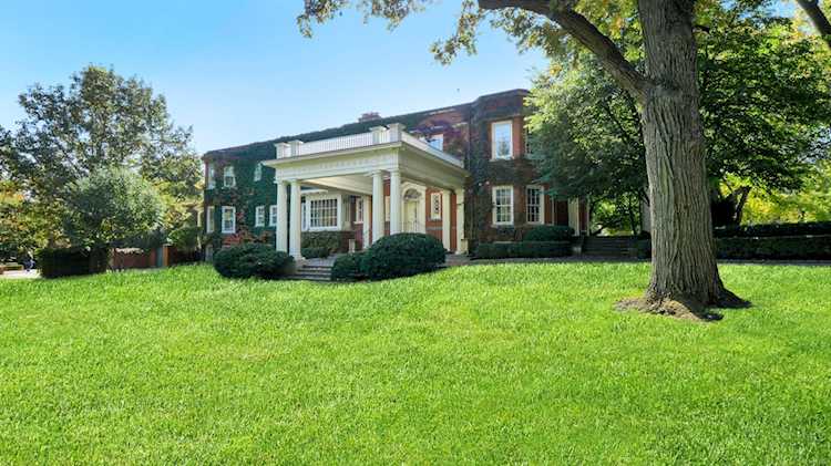 505 S County Line Rd Hinsdale, IL 60521