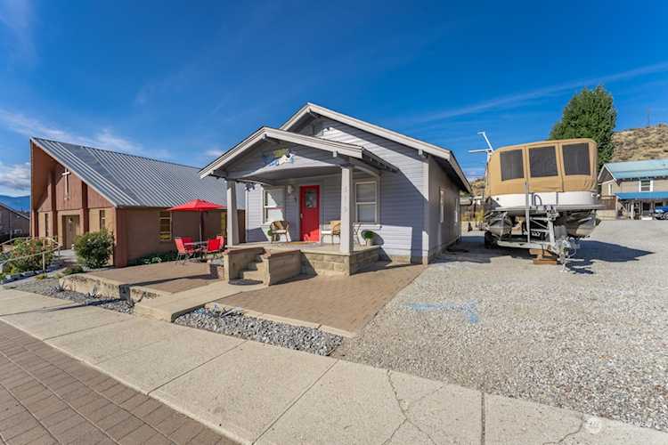519 E Woodin Ave Chelan, WA 98816