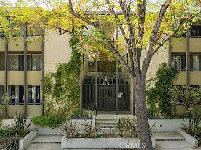 211 S Wilson Ave #209 Pasadena, CA 91106