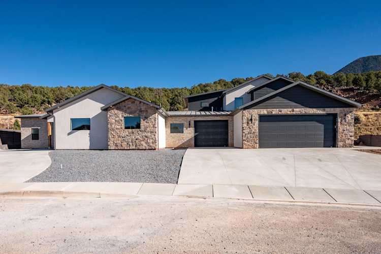 1771/1773 S East Canyon DR Cedar City, UT 84720
