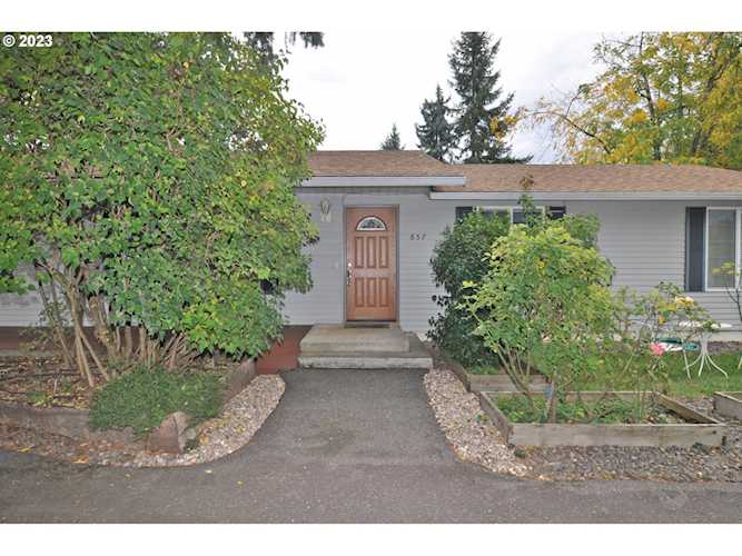 857 Linn AVE Oregon City, OR 97045