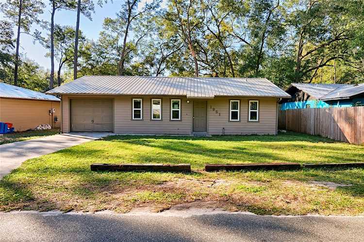 1951 NW 31st Ave Gainesville, FL 32605