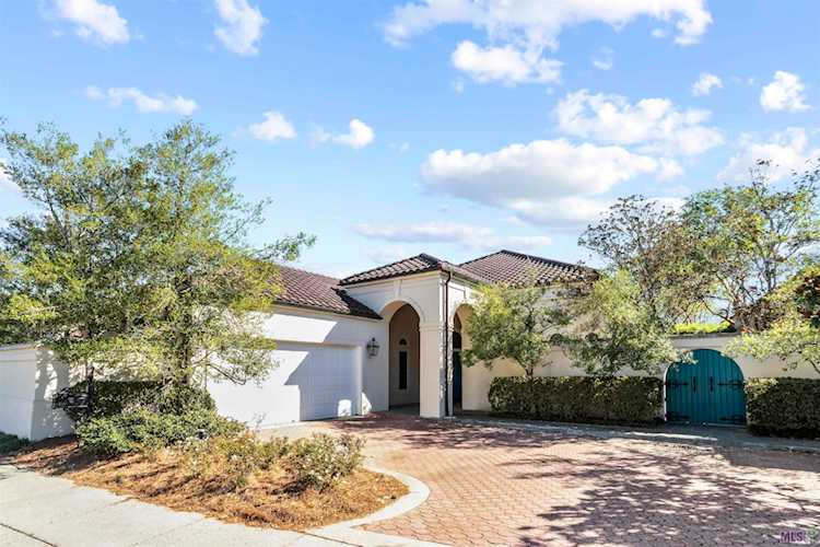 19221 Links Ct Baton Rouge, LA 70810