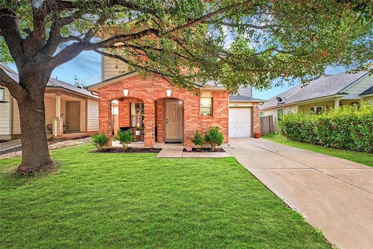 5525 War Admiral DR Del Valle, TX 78617