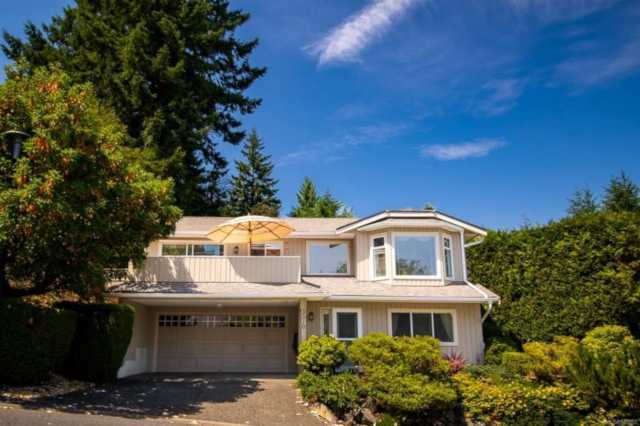3310 Edgewood Dr Nanaimo, BC V9T 5V2
