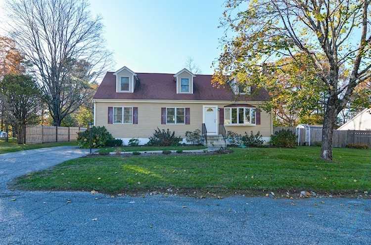 15 Hilltop Dr Millis, MA 02054
