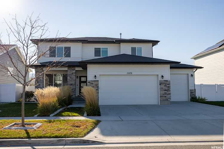 15278 S Revolutionary Way Bluffdale, UT 84065