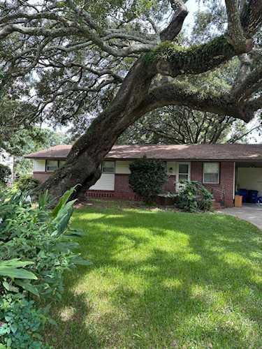 Home For Sale in Oakland Charleston Charleston. 2111 Barbour Drive.| Matt O’Neill Real Estate Photo 1