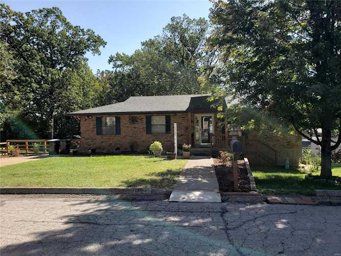1312 Gail Dr Arnold, MO 63010
