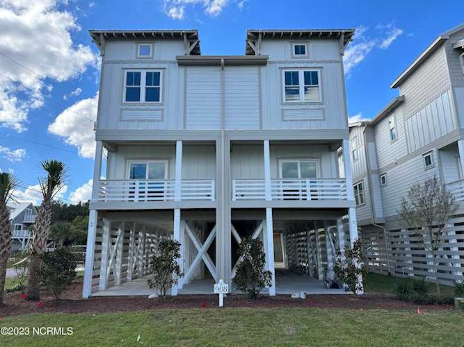 908 Second St S Carolina Beach, NC 28428