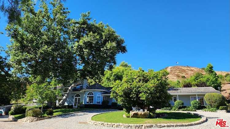 33269 Mulholland Hwy Malibu, CA 90265