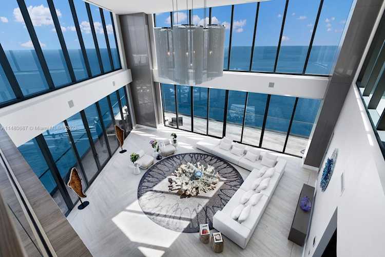 18975 Collins Ave #PH-00 Sunny Isles Beach, FL 33160