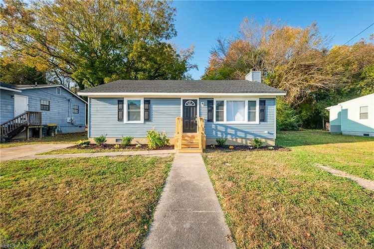 614 Quail St Smithfield, VA 23430
