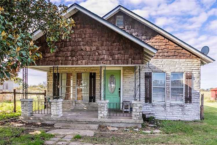 726 Fm 80 S Teague, TX 75860