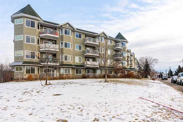 9918 Gordon Ave #110 Fort McMurray, AB T9H 2