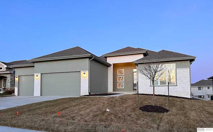 4311 S 220th St Elkhorn, NE 68022