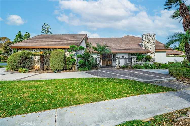 3711 Manor Dr Lakewood, CA 90712