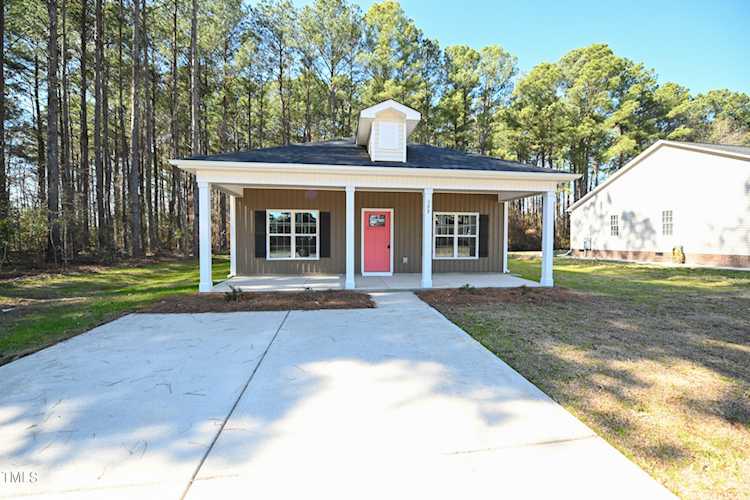 308 S Eastwood Drive Benson, NC 27504