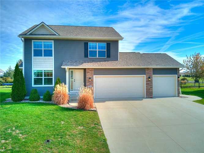 1315 SE Caitlin Ct Bondurant, IA 50035