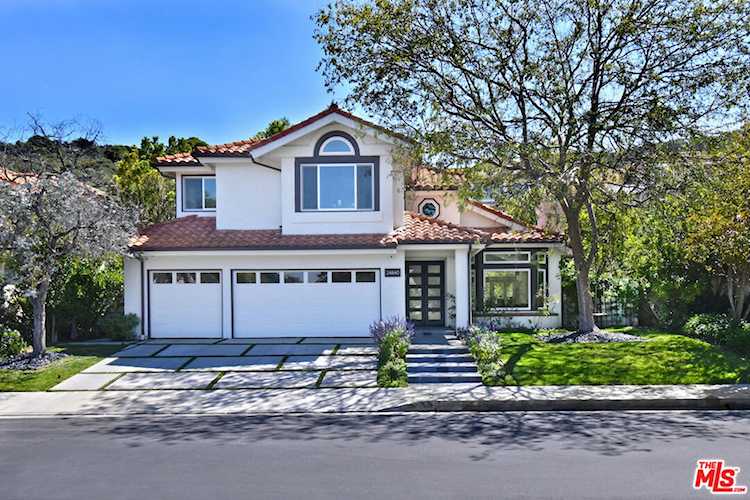 24840 Paseo Primario Calabasas, CA 91302