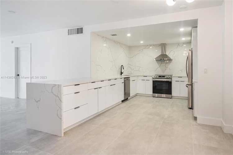 9801 Collins Ave #19V Bal Harbour, FL 33154