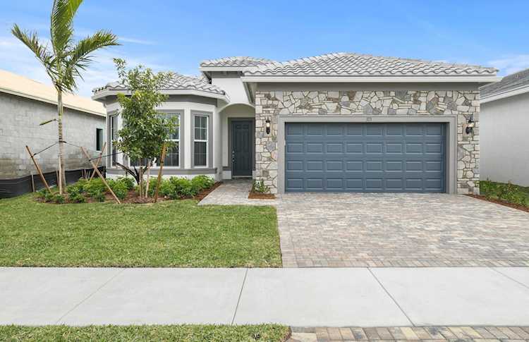 373 Geilis Path #009 Delray Beach, FL 33445