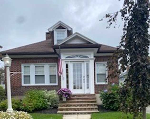 120 Russett Rd Boston, MA 02132