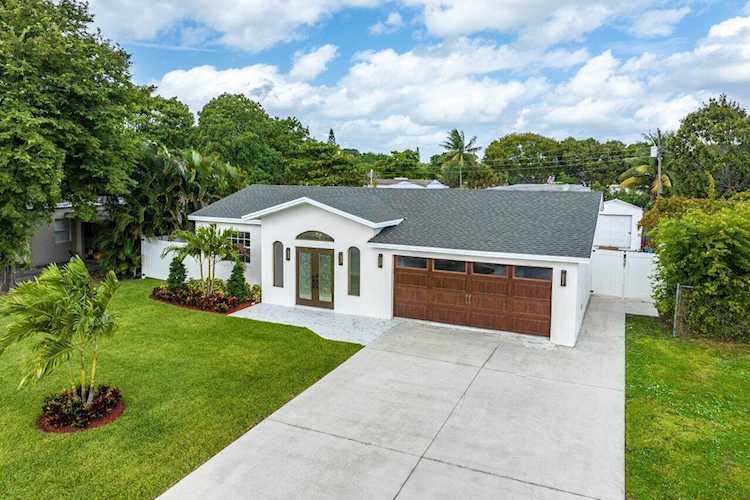 311 Gulfstream Drive Delray Beach, FL 33444