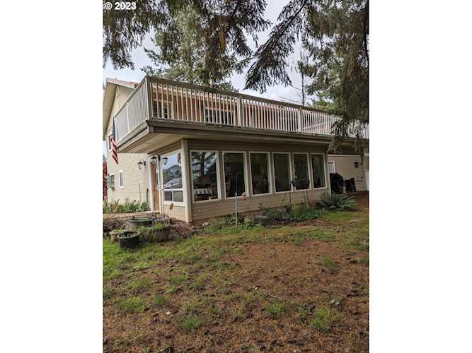 34911 NE 94th AVE La Center, WA 98629