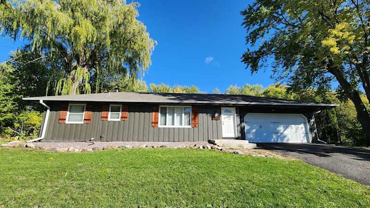 14107 Quentin Avenue S Savage, MN 55378