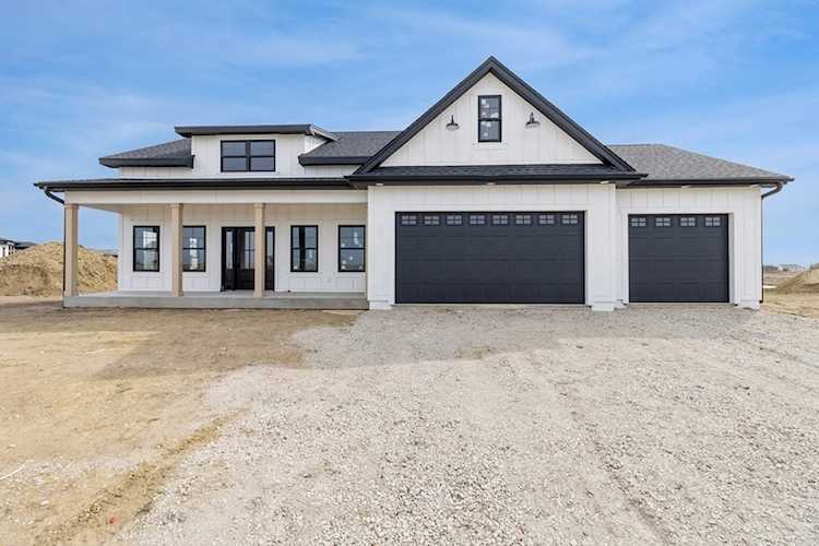 1101 NW Lakeview Circle Bondurant, IA 50035