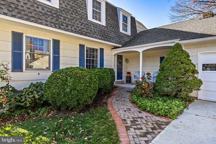 8306 Carrbridge Circle Towson, MD 21204