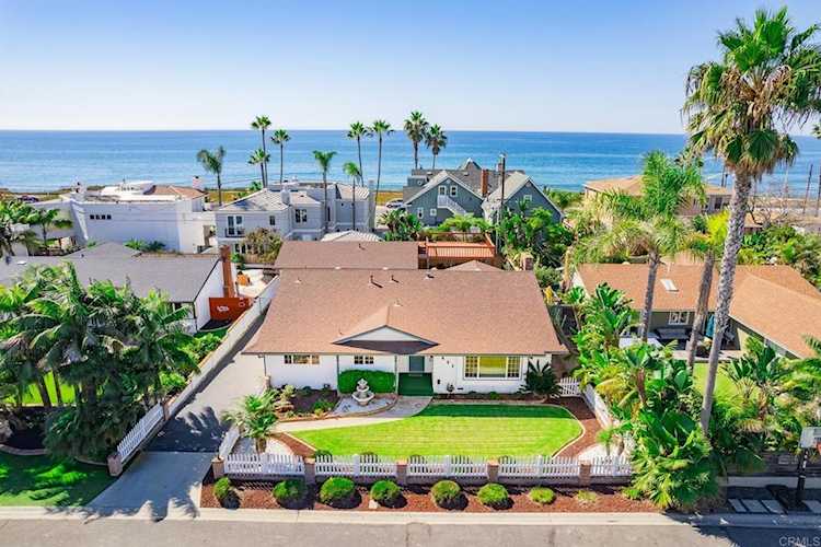 5421 Los Robles Drive Carlsbad, CA 92008