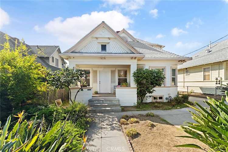 132 S Avenue 52 Los Angeles, CA 90042